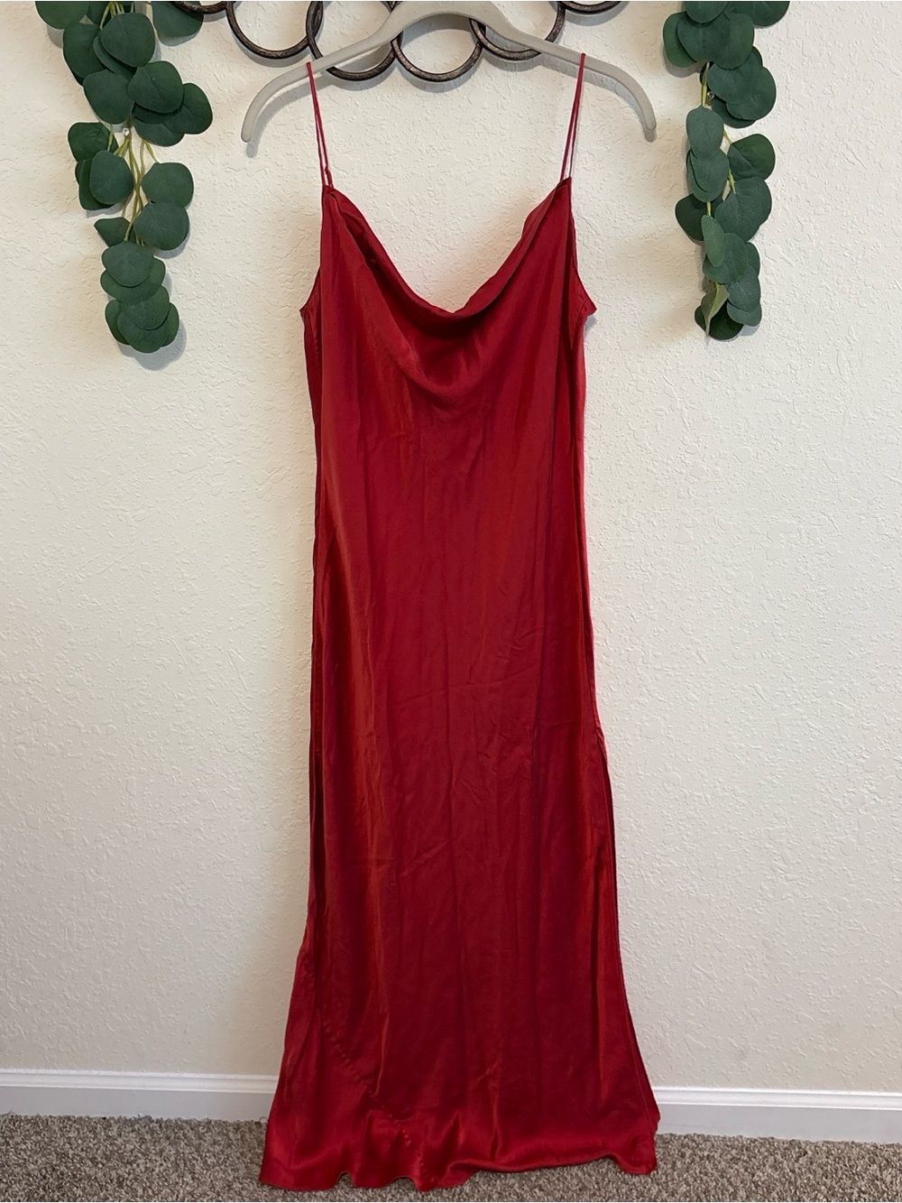 Vintage Y2K Victoria’s Secret Red Silk Cowl-Neck Maxi Dress ❤️